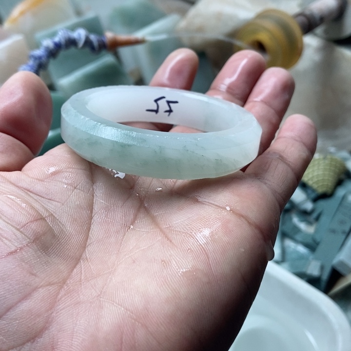 石英质玉手镯未镶嵌紫*加工定制