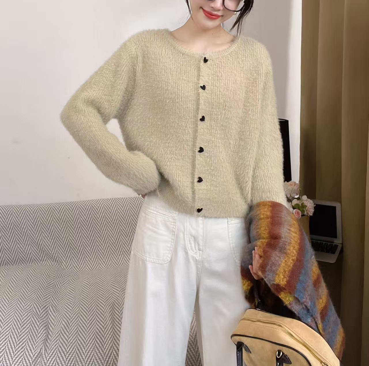 2309-4-CQ卡其色新款毛毛针织上衣（80-135）