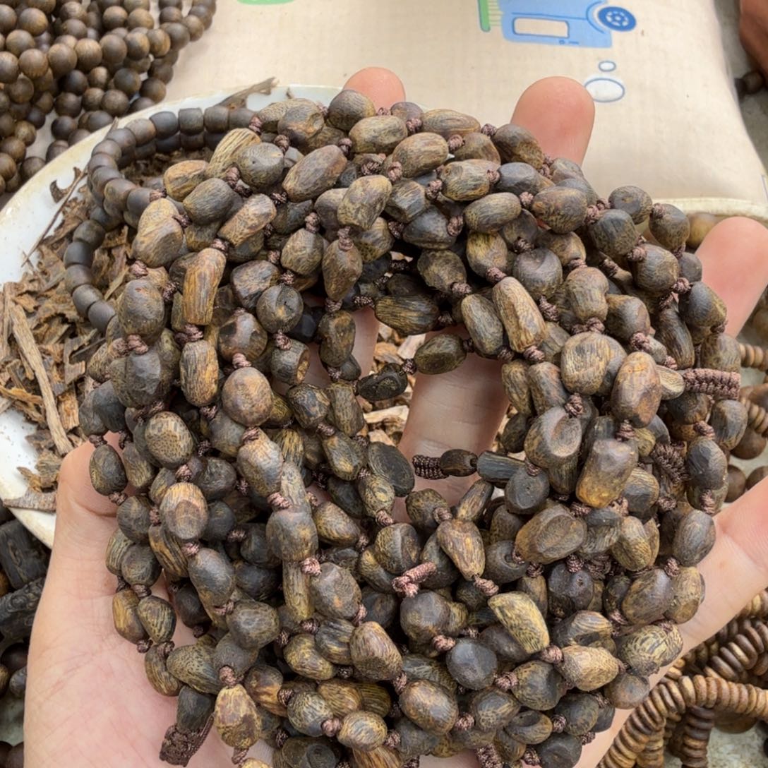 沉香碎屑沉香多圈沉水包壳13克多样性发一