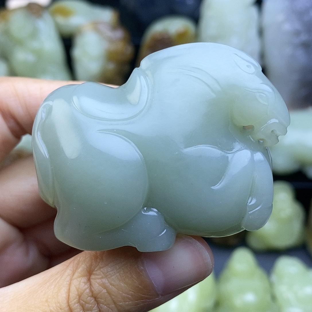 未镶嵌和田玉把件