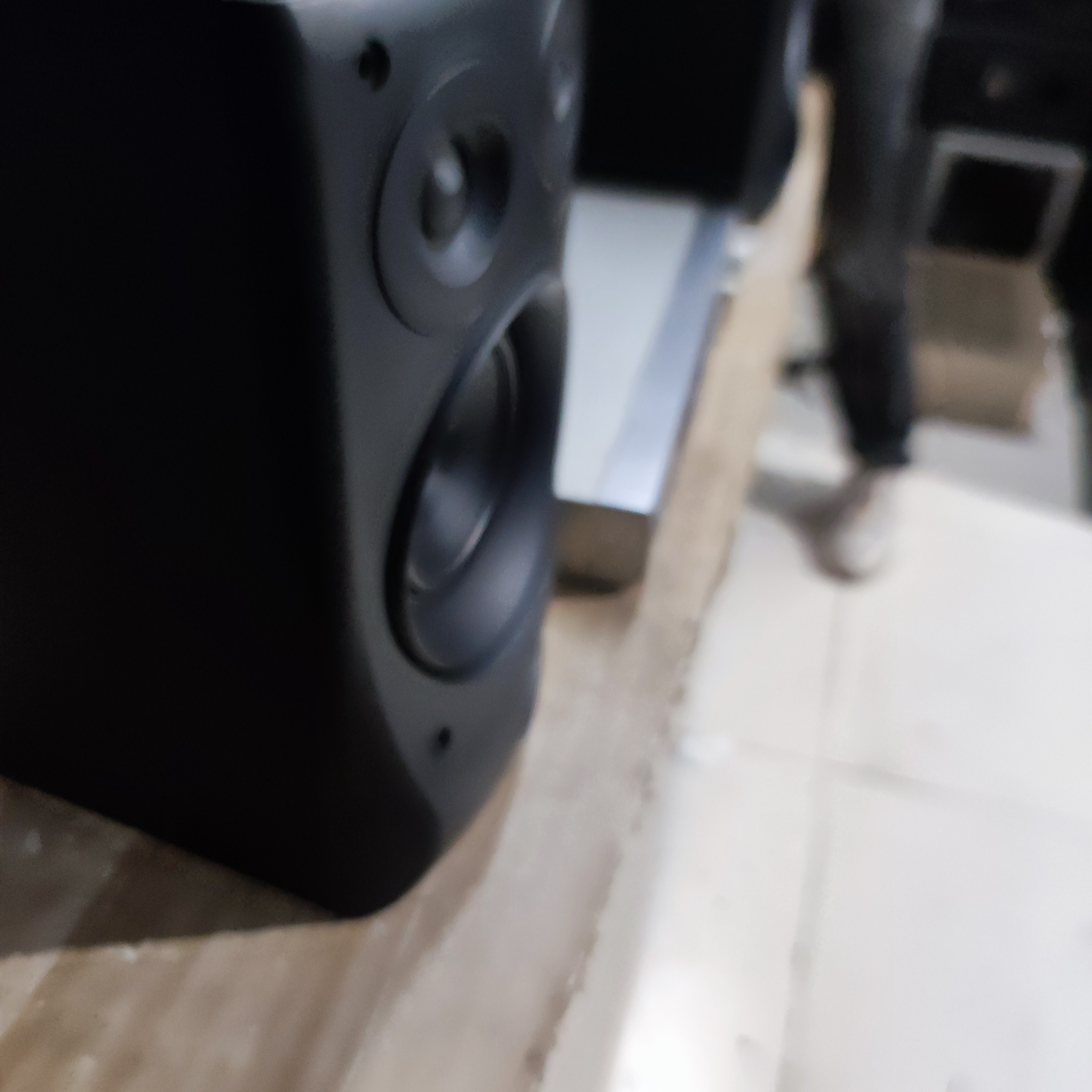 8新  二手索音箱运费自理