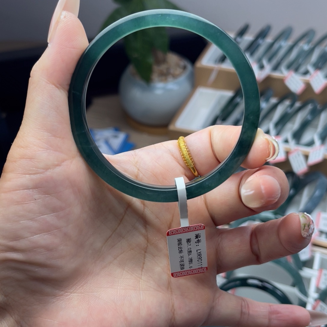 翡翠未镶嵌手镯3**.57.4