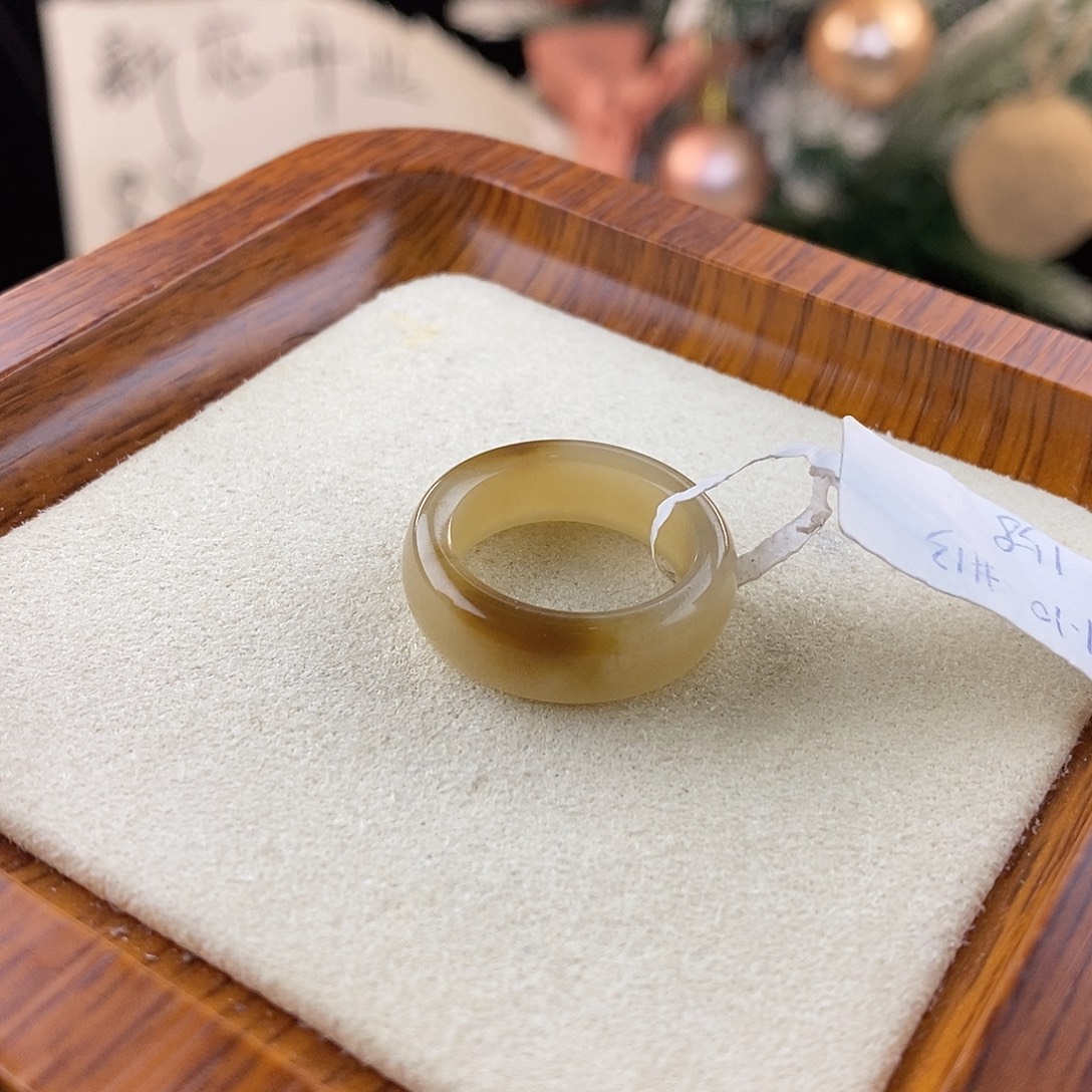 和田玉未镶嵌戒指港13