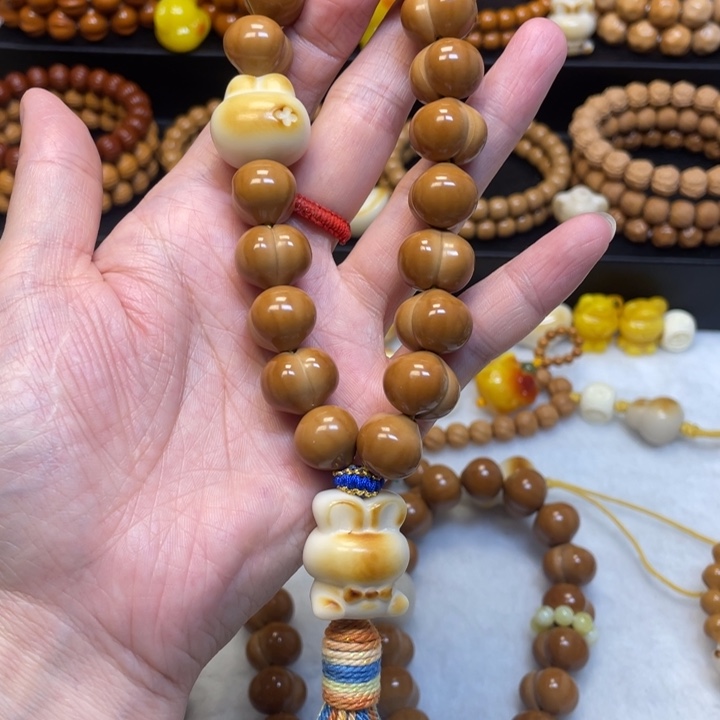 赖***皮核桃手串/手链16屁桃
