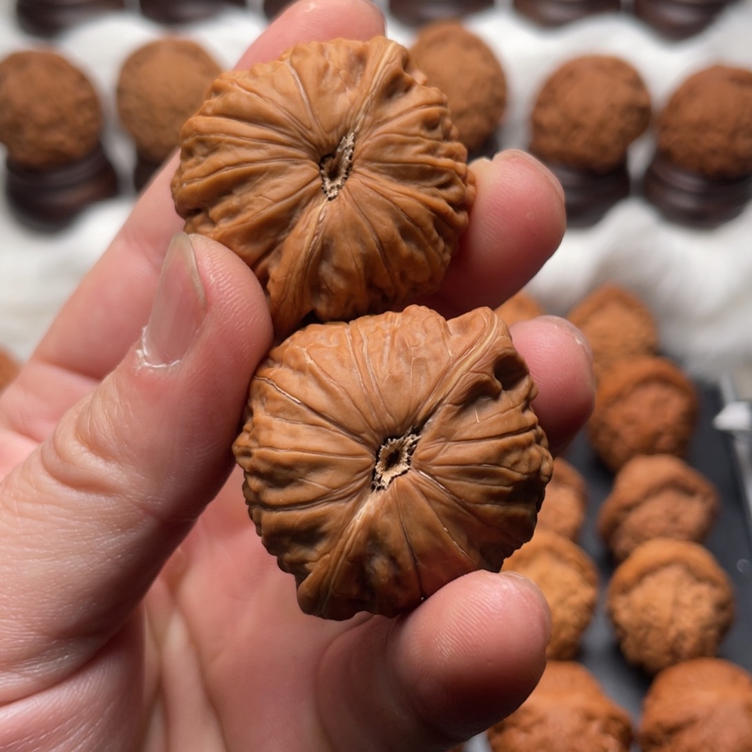 文玩核桃吊坠铁锤