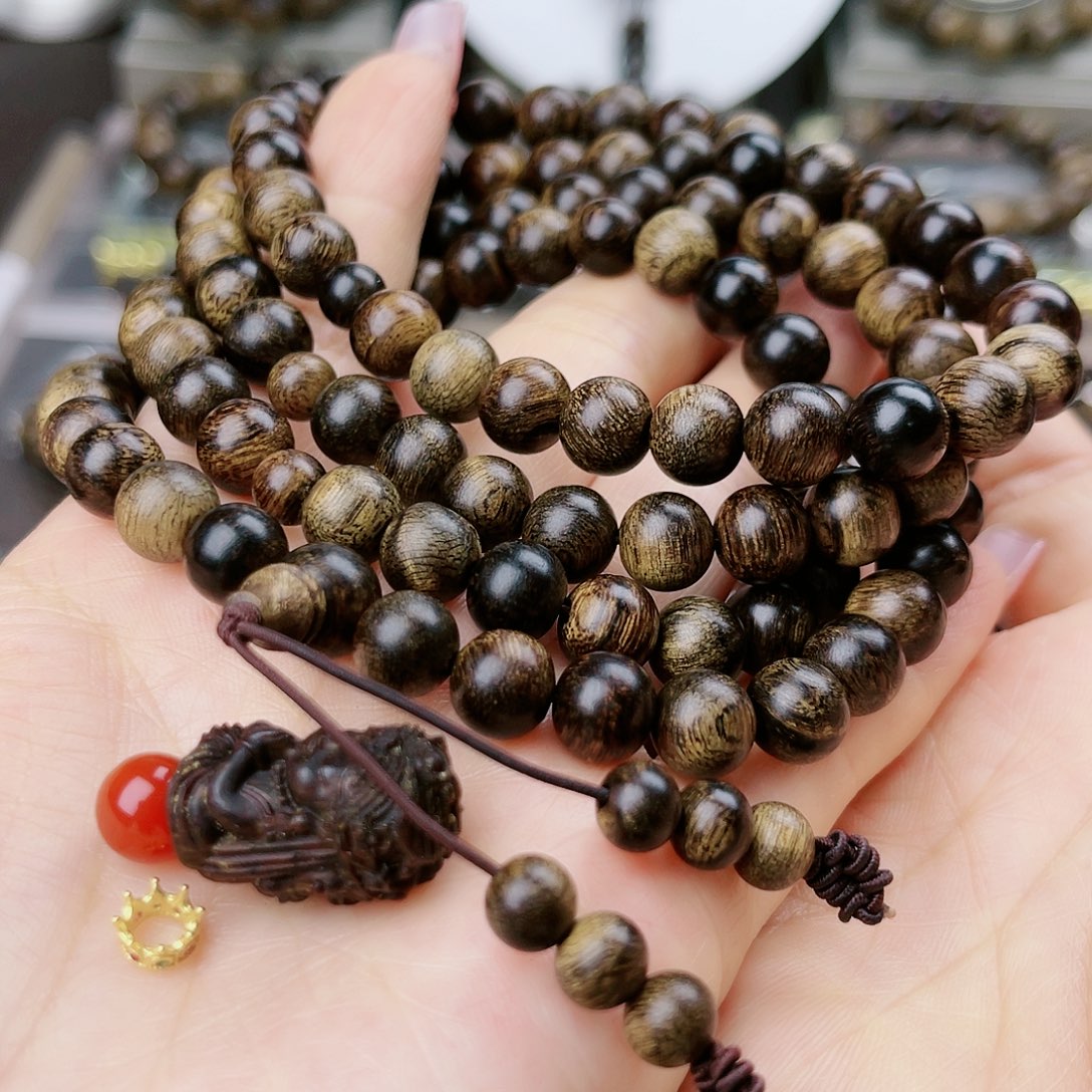 沉香手串木*?越南芽庄老白棋玉化老料满樱子瘤疤虎斑纹定制