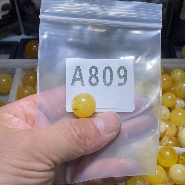 琥珀未镶嵌珠宝奇石微瑕17.4