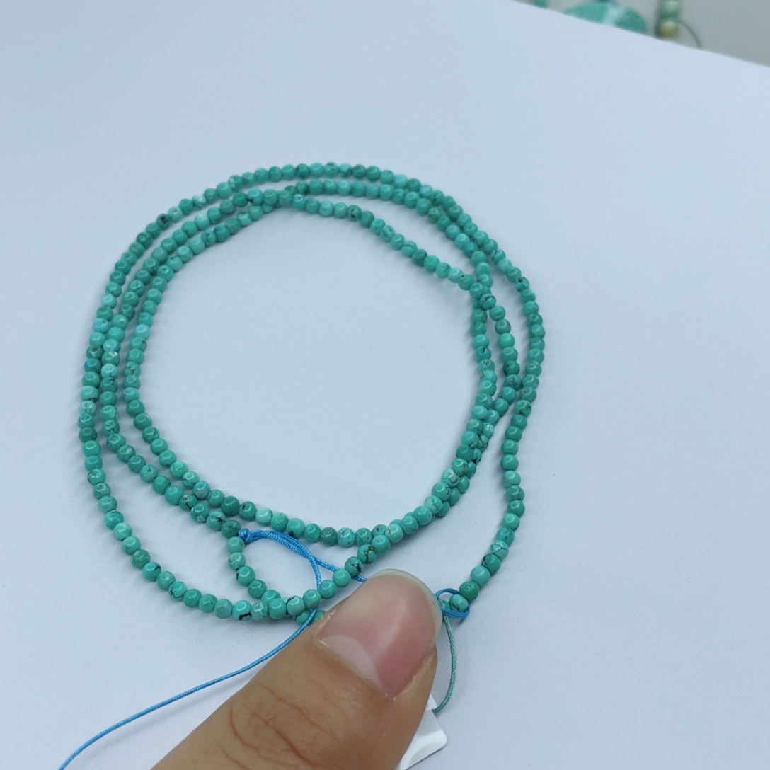 绿松石颈饰未镶嵌