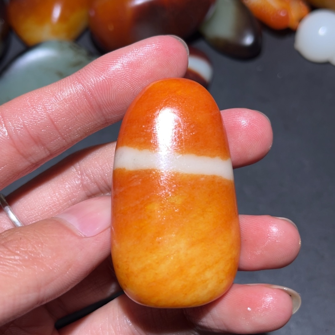 和田玉未镶嵌珠宝奇石