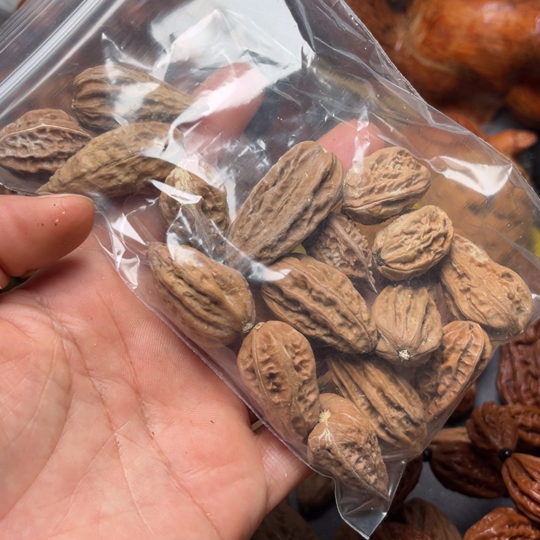 手串文玩核桃瑕疵126