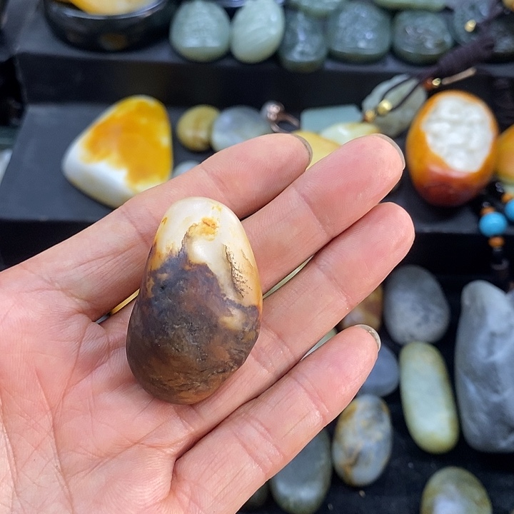 和田玉（糖玉）未镶嵌挂件
