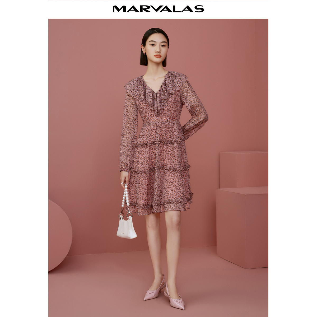 【毛毛专属】曼德诗碎花雪纺连衣裙浅粉浪漫V领气质M534300642