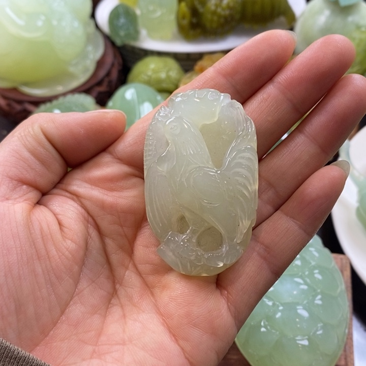 蛇纹石玉未镶嵌挂件