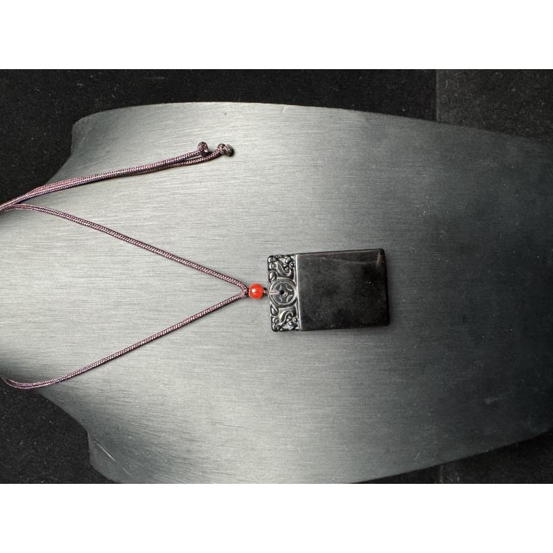 晶莹剔透-精美绝伦-高雅华贵-黑曜石无事牌吊坠