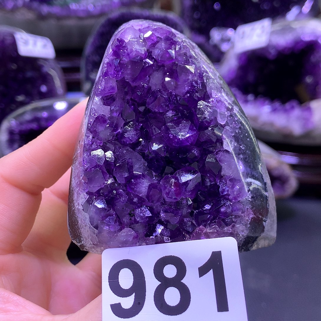 水晶摆件未镶嵌水晶