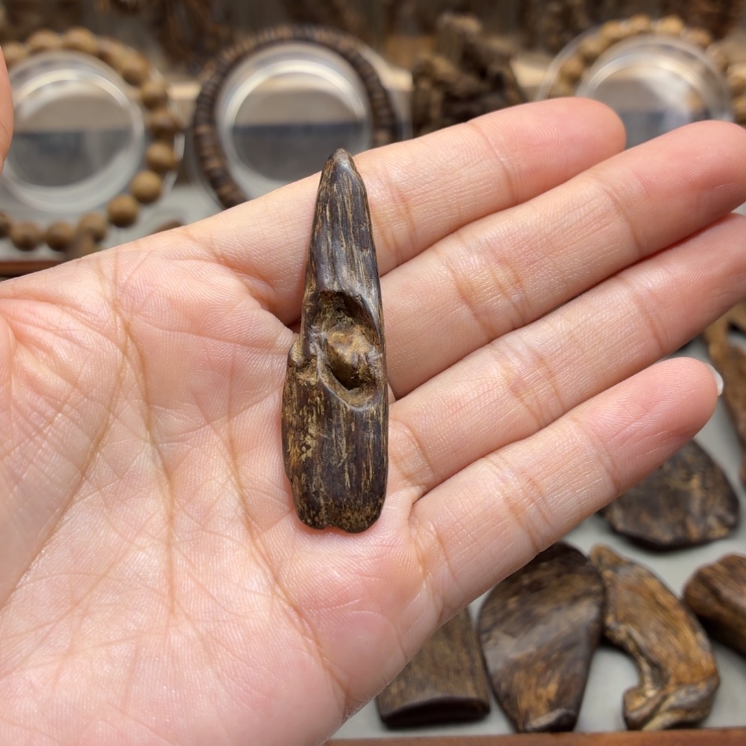 玄***览沉香沉香碎屑文莱