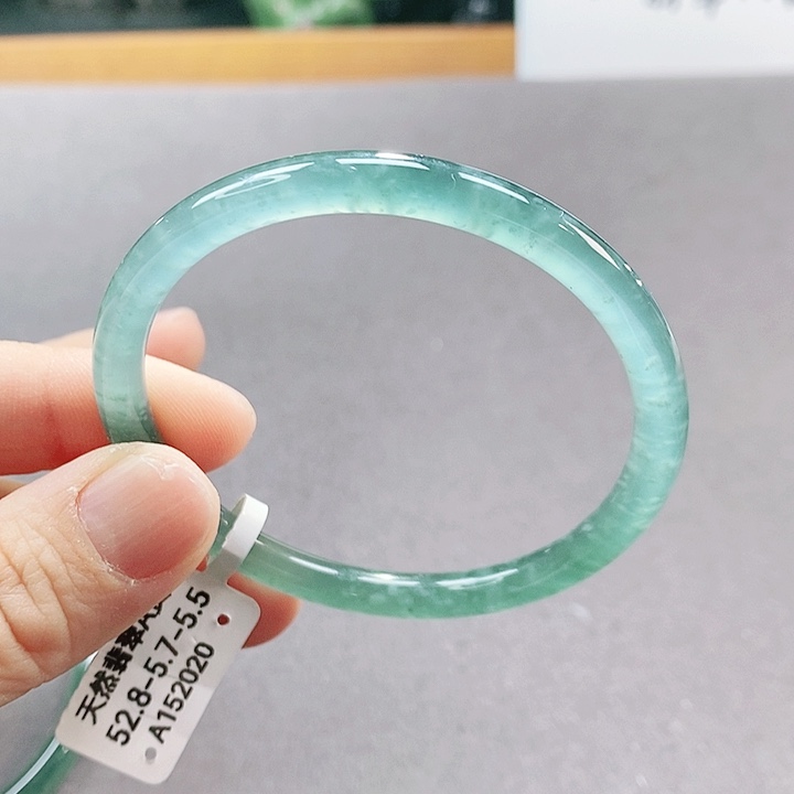 【闪购商品】翡翠手镯（圆镯）未镶嵌