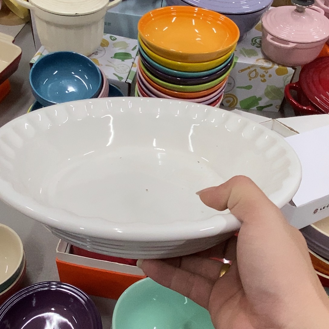 陶瓷白色铁塔大盘