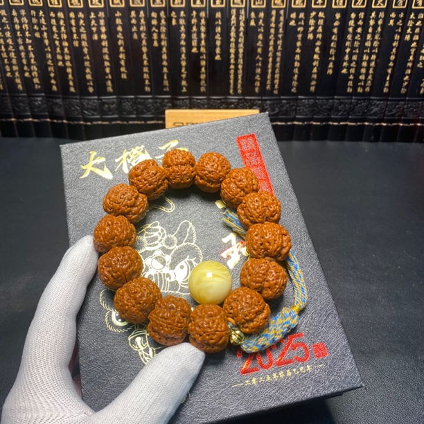 高端牛货：老树铁籽梅花（8号）