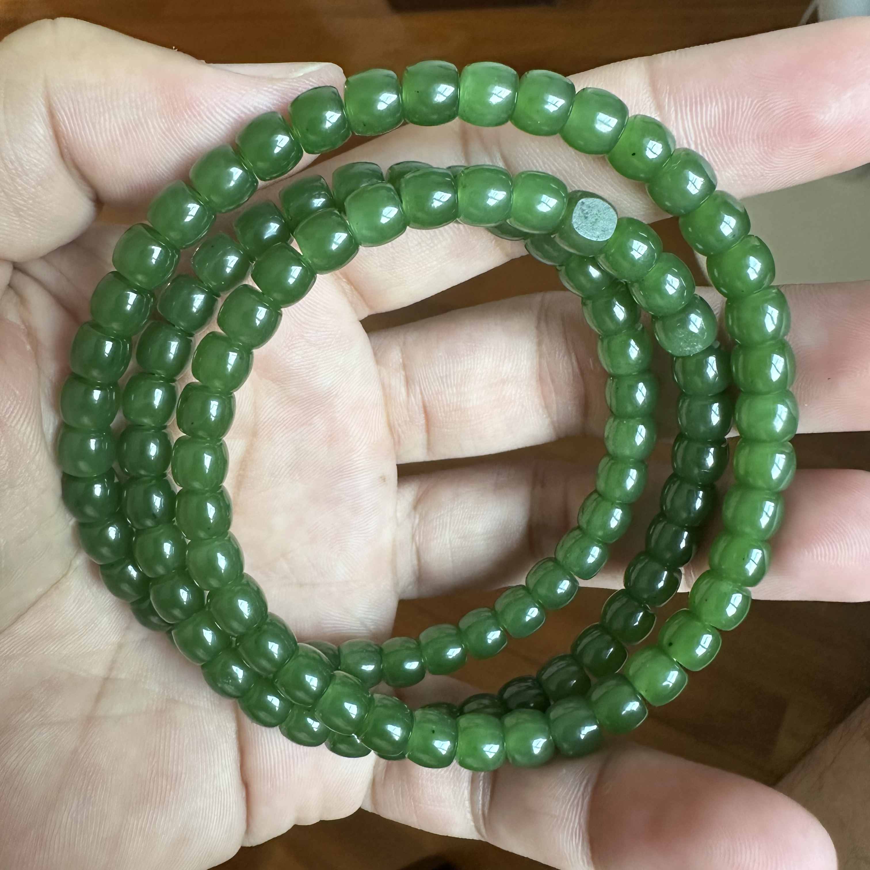 集色堂新疆和田玉碧玉籽料难得黑点极少阳绿油糯精品108颗佛珠卡7