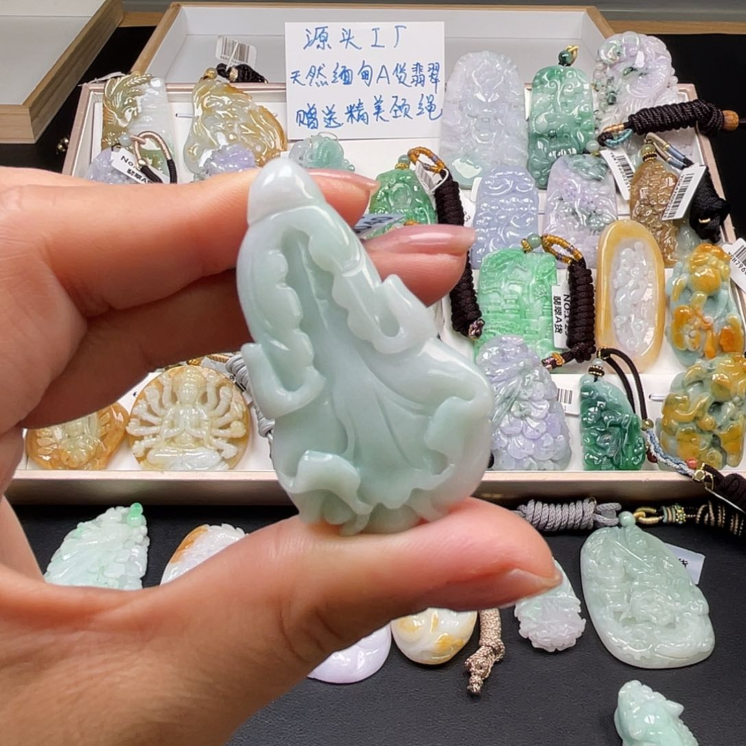 翡翠吊坠(不含链)未镶嵌