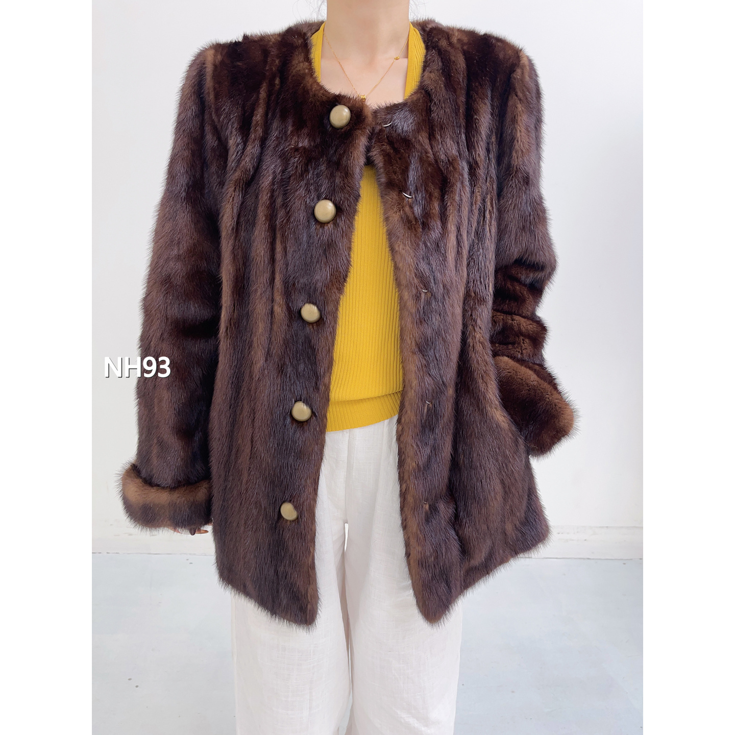 【NH93】M 中古棕短款全抽貂皮大衣女（肩40胸106衣66袖60）08093