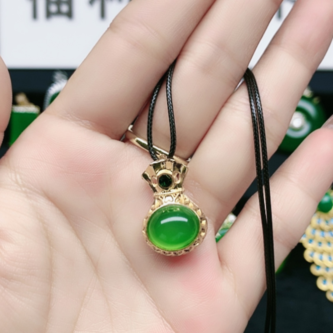 【闪购商品】玛瑙/玉髓颈饰合金