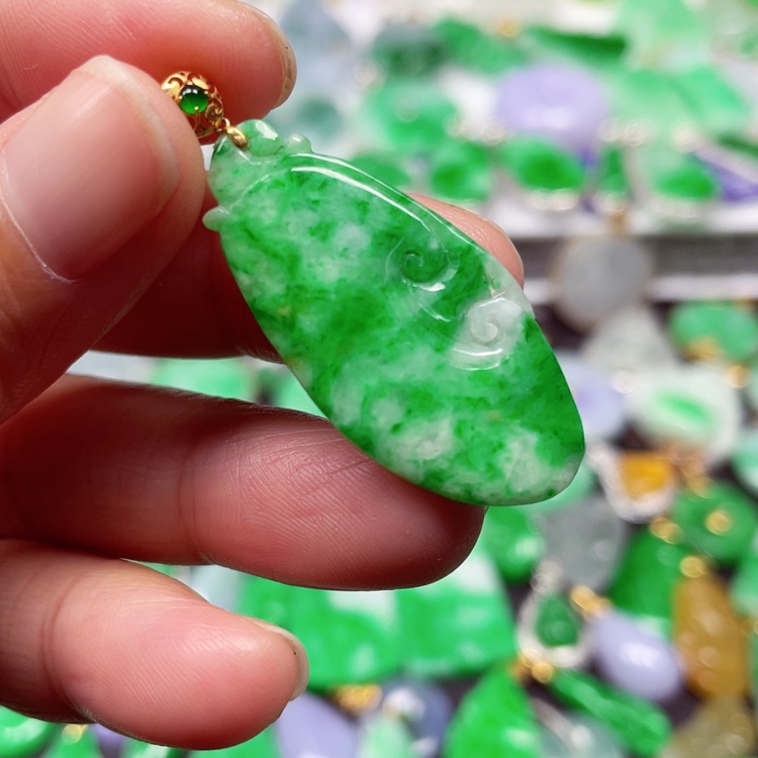 吊坠(不含链)18K金镶嵌翡翠