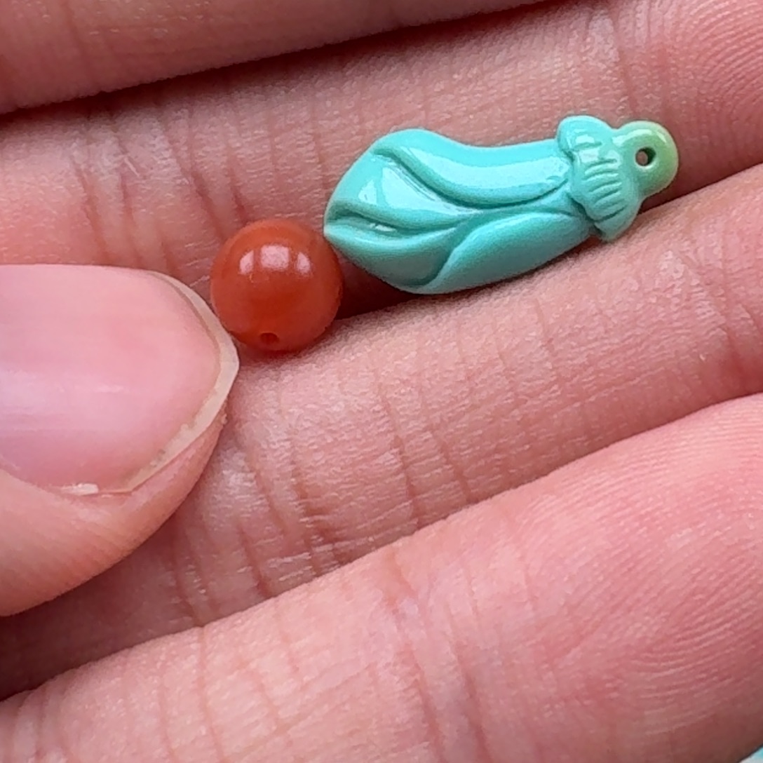 ****香南红玛瑙未镶嵌珠宝半成品