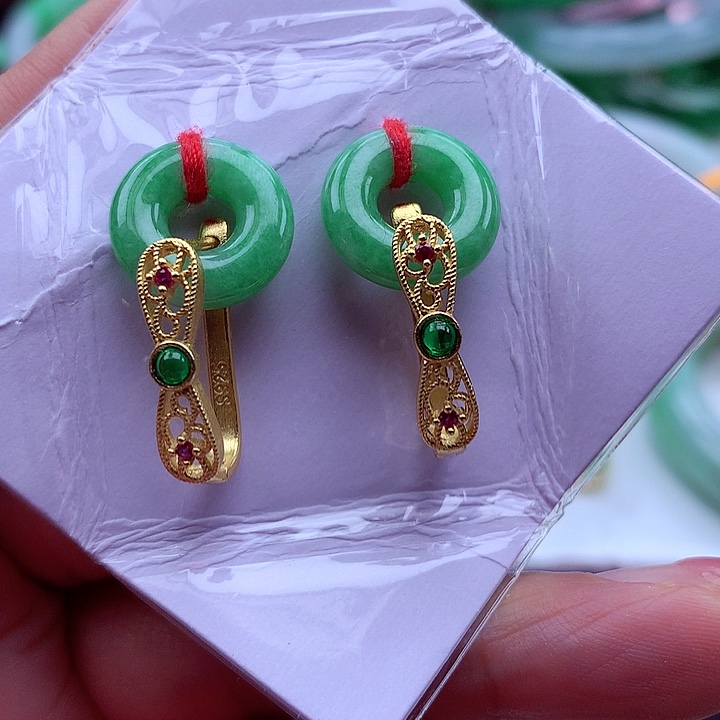 翡翠颈饰银S925镶嵌翡翠