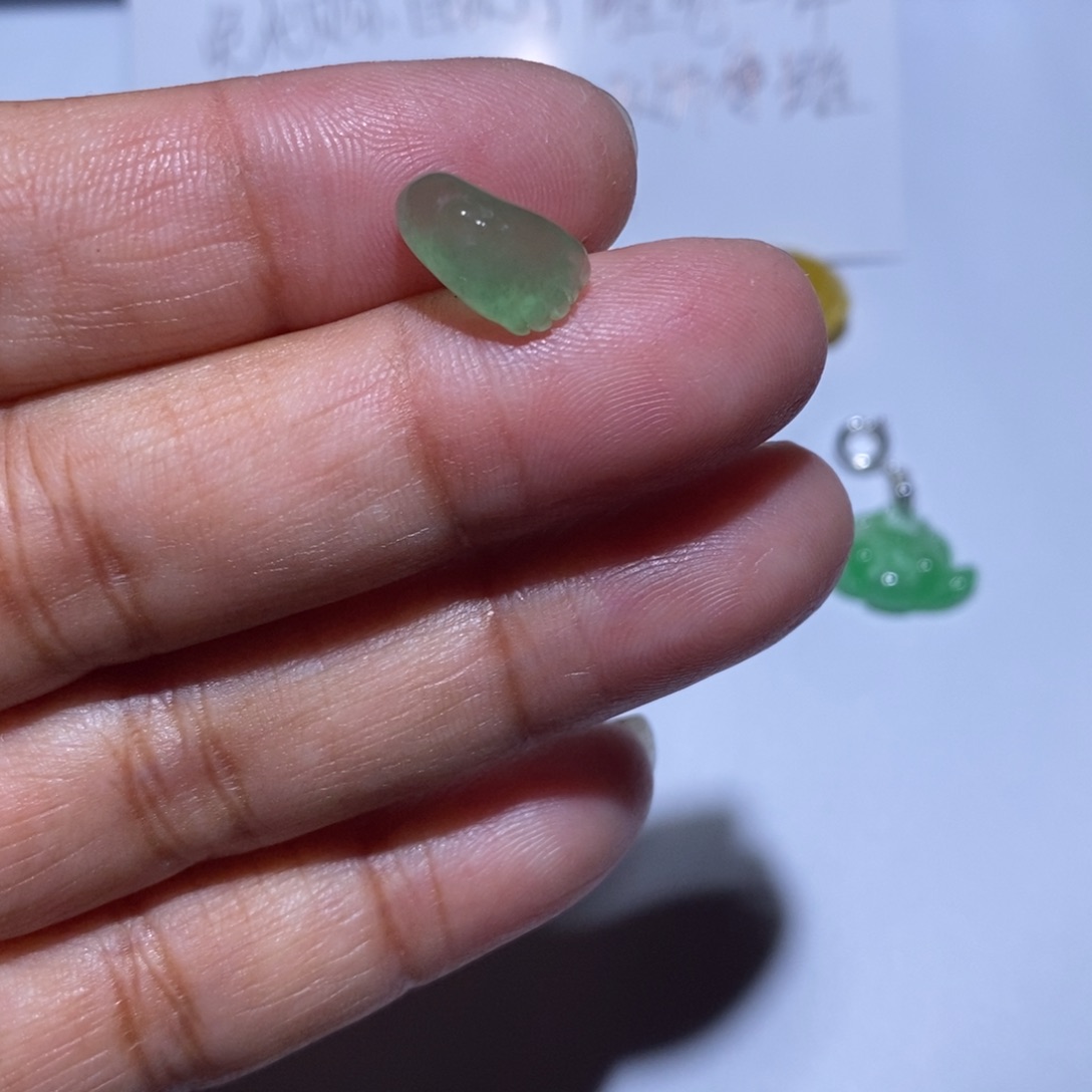 颈饰未镶嵌翡翠6