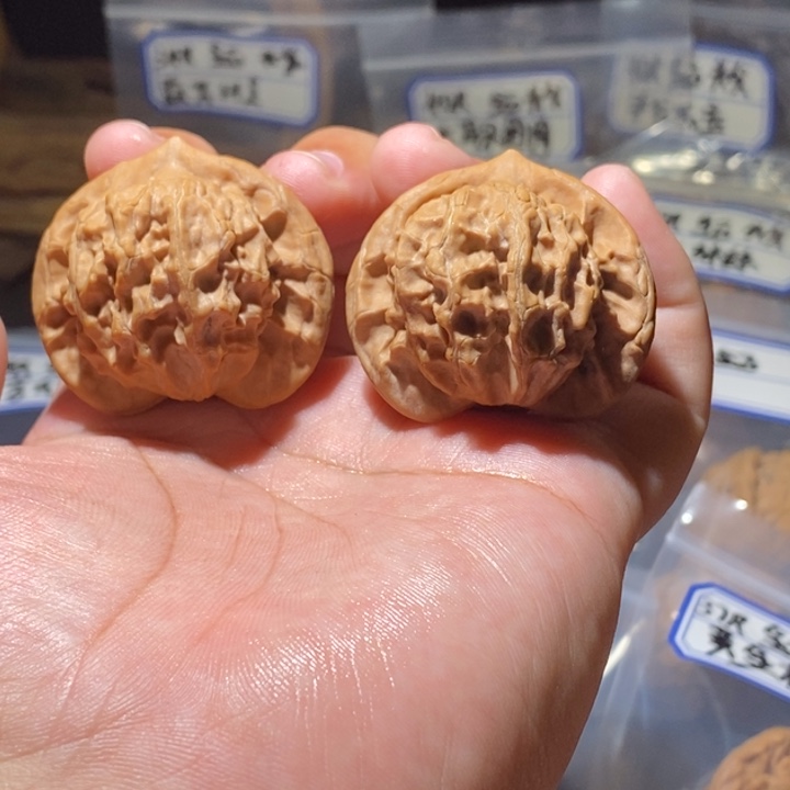 白***生吊坠文玩核桃42全品图图