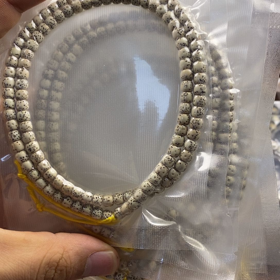 吊坠星月菩提6/5原生态顺白108