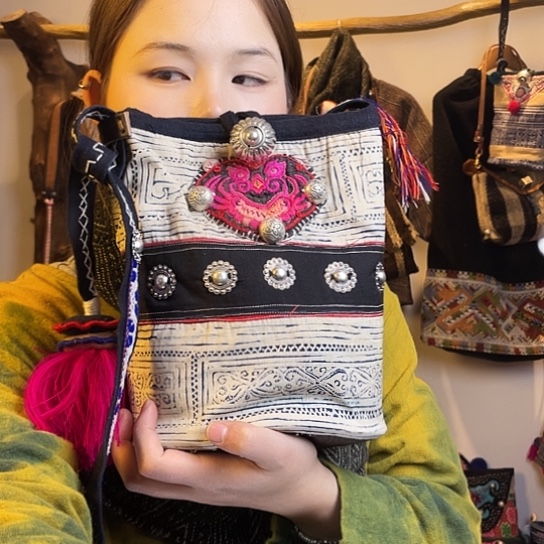 织绣手工制作包包