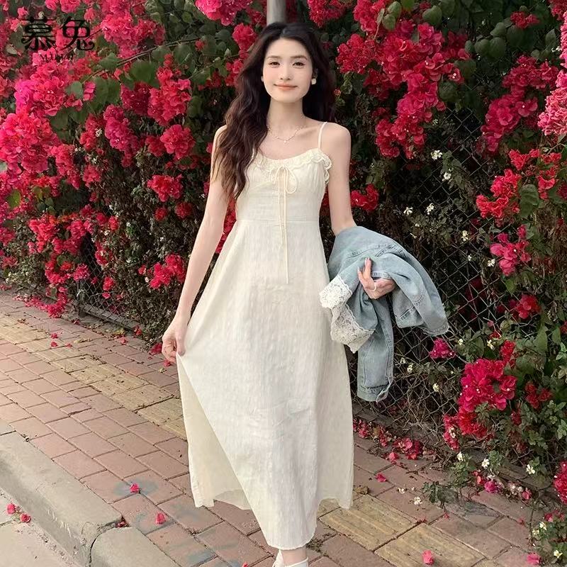 0075-法式蕾丝花边白色吊带裙少女2025夏季新款甜美收腰a字连衣裙