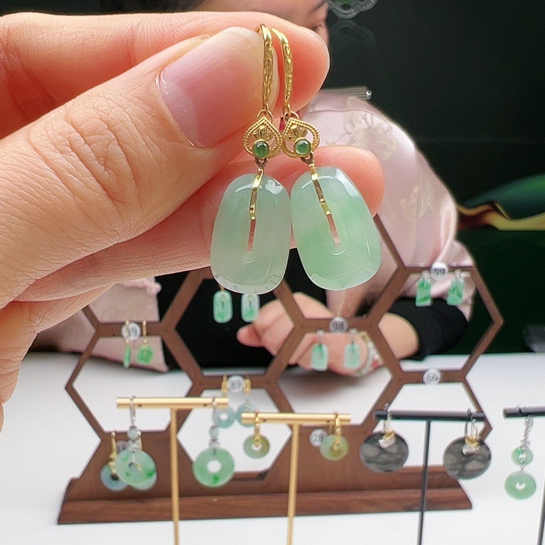 翡翠耳饰18K金镶嵌天然翡翠