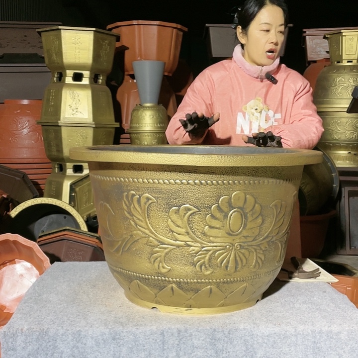 何***。圆盆古铜一米二两个