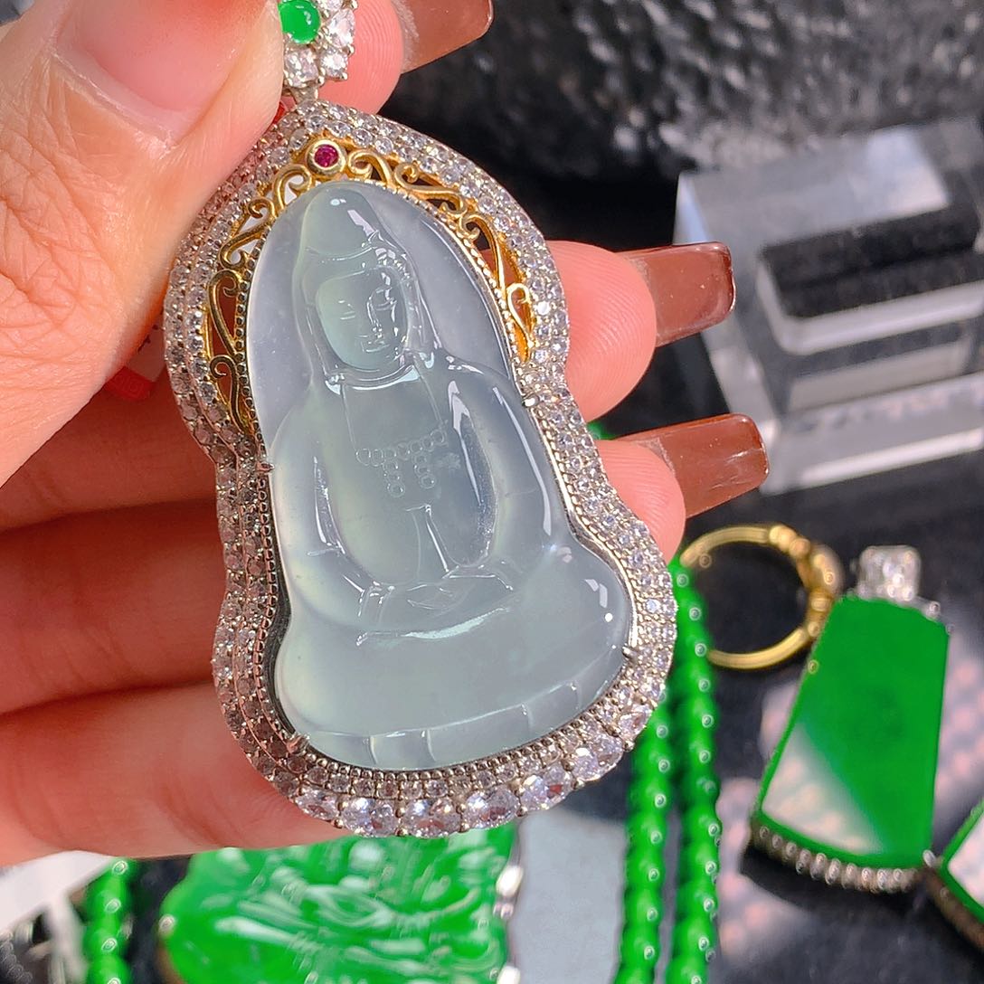 翡翠吊坠(不含链)未镶嵌