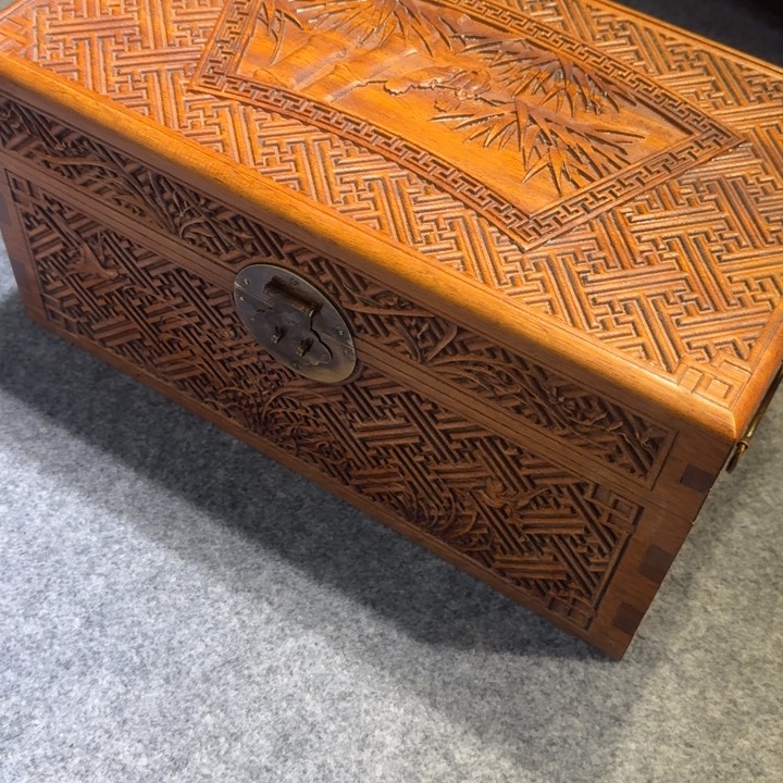 贡木箱的的的的的的