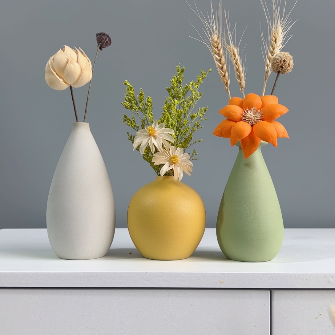 摆件陶瓷小花瓶摆件含花总高约20-30cm