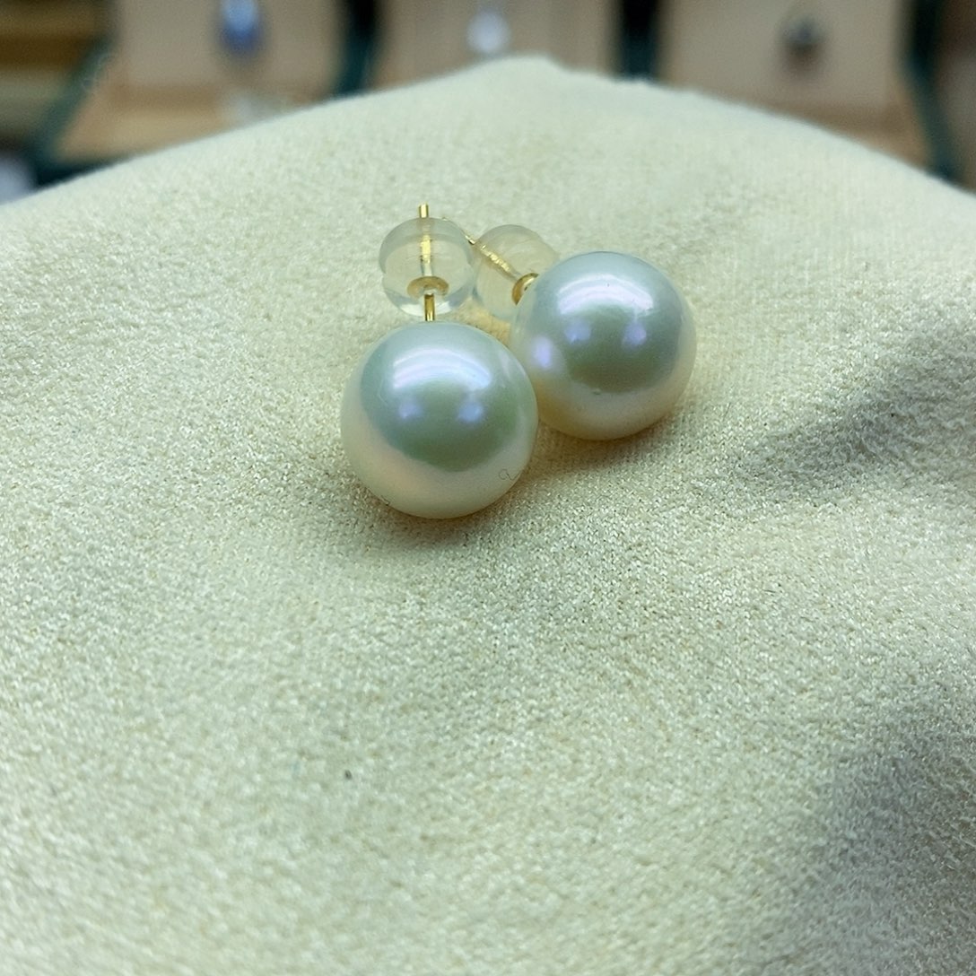 18K金镶嵌耳饰淡水珍珠10.9