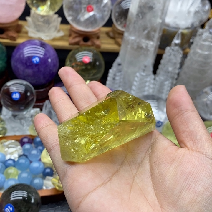 石材天然黄水晶随行