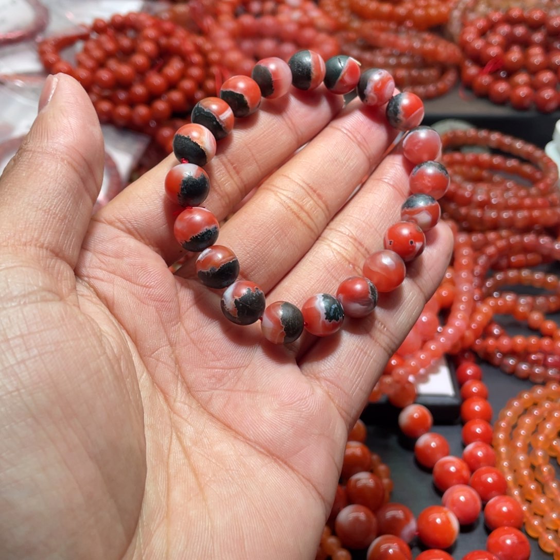 南红玛瑙手链未镶嵌