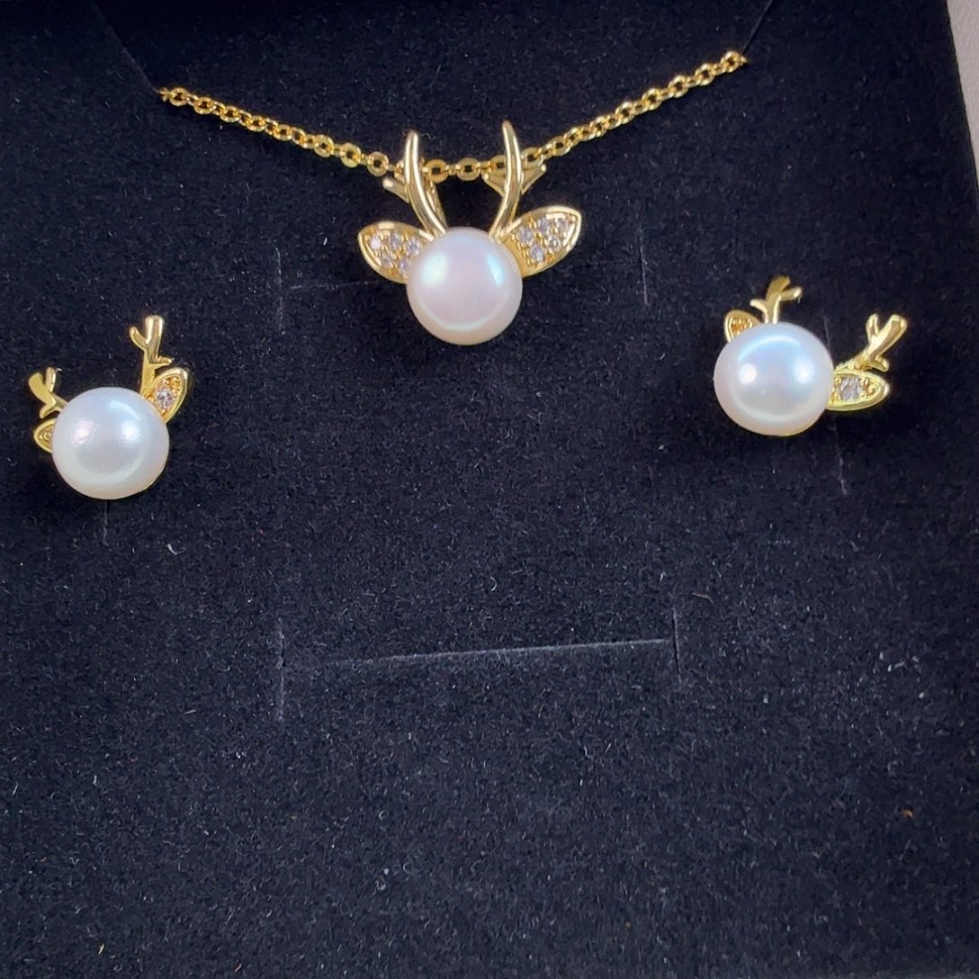 淡水珍珠未镶嵌耳饰