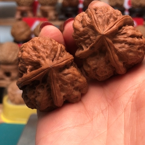 文玩核桃把件云南铁核桃