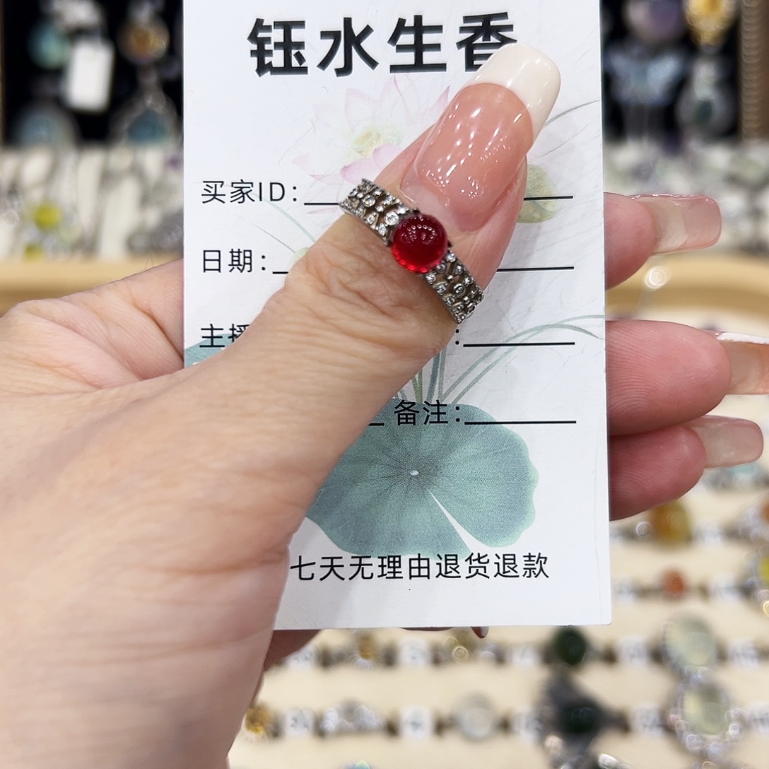 银S925镶嵌戒指托帕石