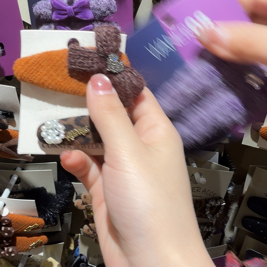 布艺非金属豹纹鸭架拜拜