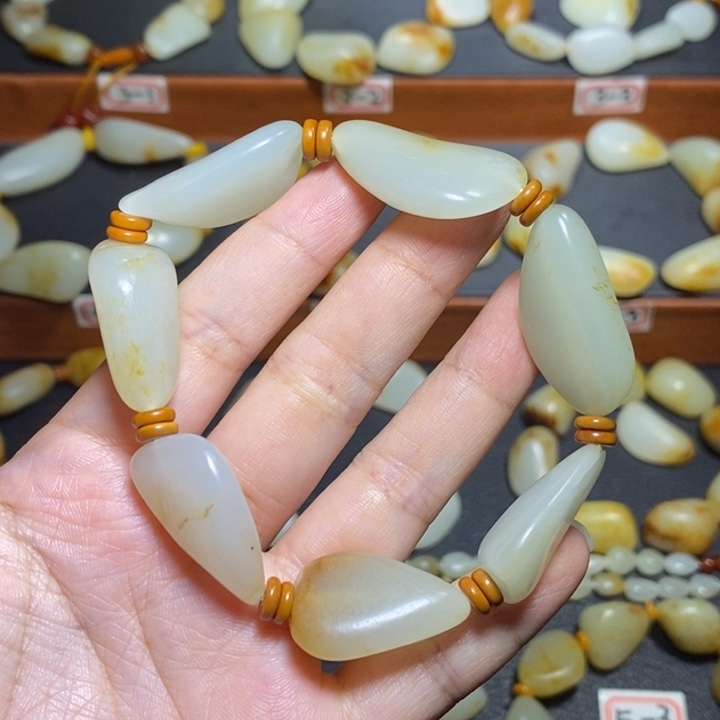 未镶嵌手链和田玉