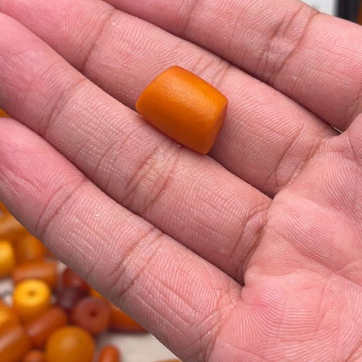 瑞***云琥珀未镶嵌裸石蜜蜡马蹄
