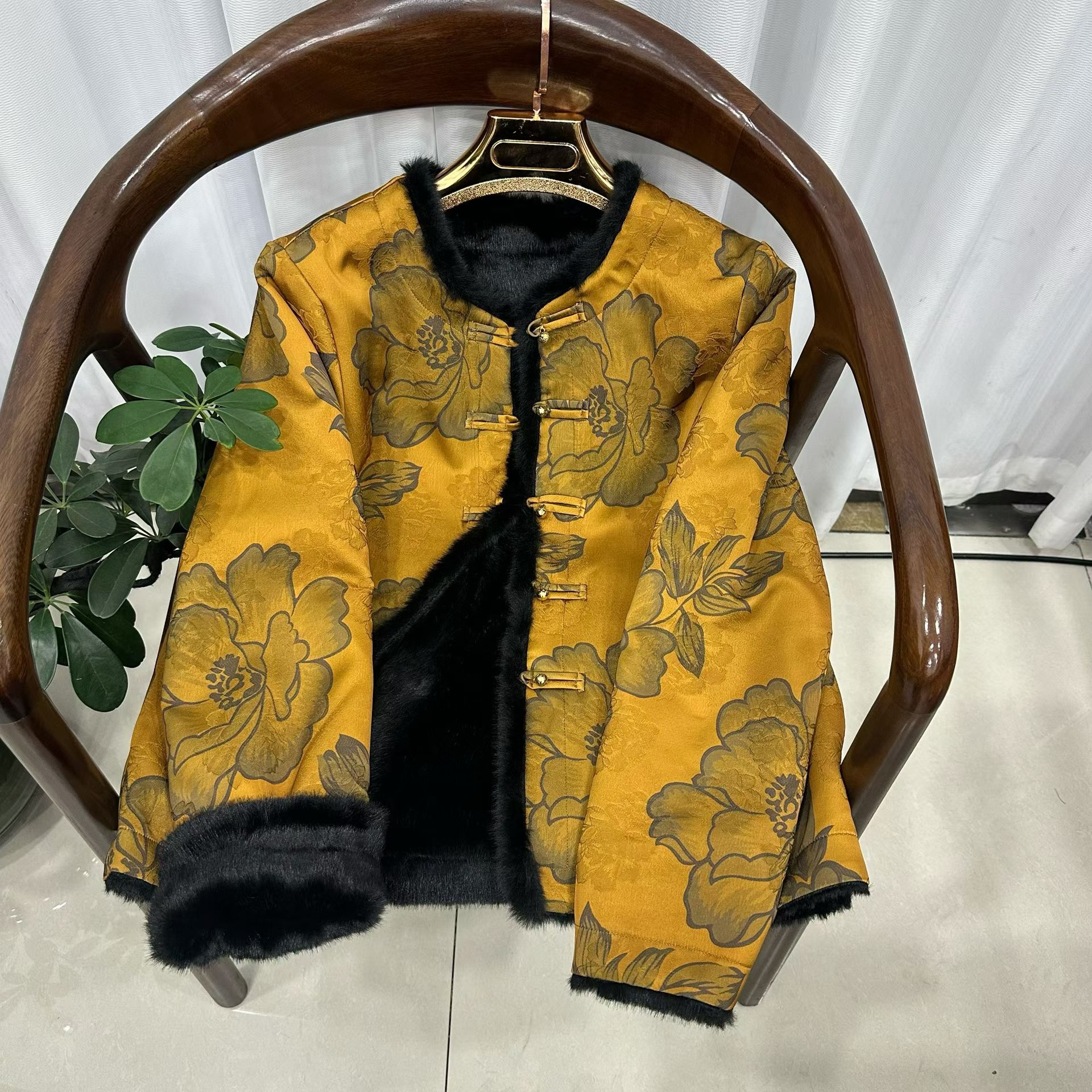 品牌正品   女冬款桑蚕丝宋锦时尚貂毛新中式双面双穿短外套上衣